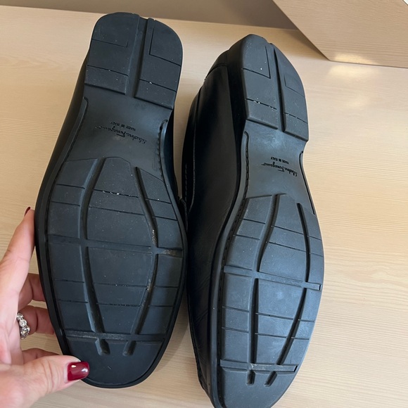 Mens  Salvatore Ferragamo Loafer - Picture 2 of 4